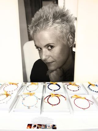 ✨Moje šperky můžete nyní koupit u Lenky Holotikové. Lenka se věnuje zakázkové výrobě luxusních kabelek a volnočasové módy....